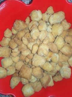 A picture of Crunchy and milky chin chin.