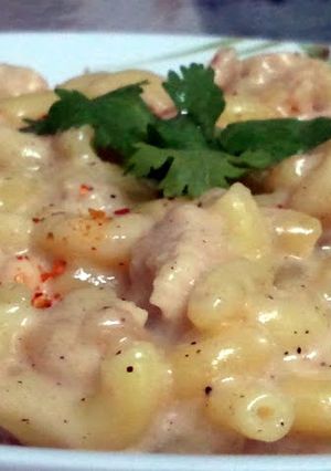 A picture of Pasta in White Sauce.