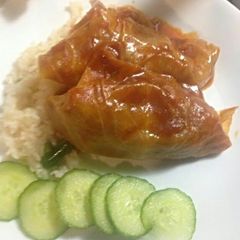 A picture of Cabbage Rolls.