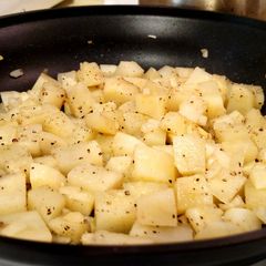 A picture of Fried Potatoes.