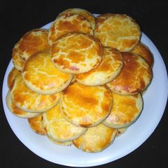 A picture of Besan Naan Khatai.
