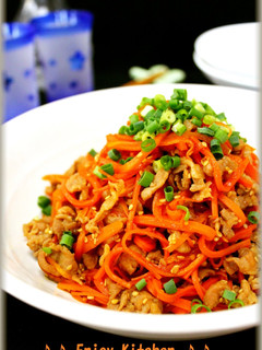 A picture of Carrots and Pork Vinegar Stir-fry.