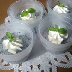A picture of Black Sesame Pudding.