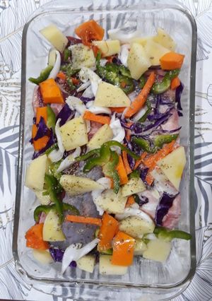 Una foto de Carne al horno con Verduras