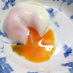 A picture of Poached Eggs in the Microwave.