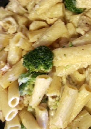 A picture of Chicken & Broccoli Ragatoni.