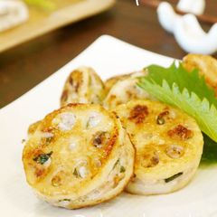 A picture of Pan Fried, Shiso Flavored Sandwiched Lotus Root.