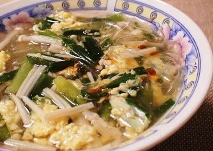 Step-by-Step Guide to Make Speedy Lightly-flavored Chinese Soup with Cellophane Noodles and Chicken Skin