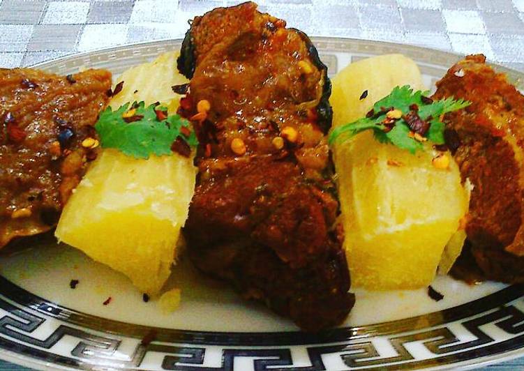 Costela Bovina na Pressão com mandioca cozida - Tudogosreceitas