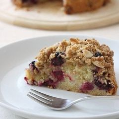Apple & Blackberry Crumble Cake A picture of Apple & Blackberry Crumble Cake.