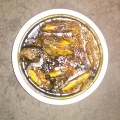 A picture of Potoler jhaal(pointed gourd curry).