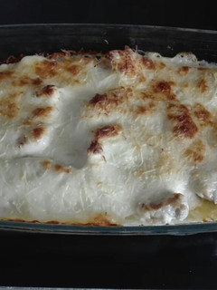 Una foto de Filetes de pollo con bechamel