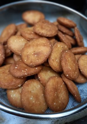 A picture of Meethi Tikiyan.