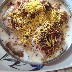 A picture of Dahi vada.
