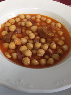 Una foto de Garbanzos con chorizo