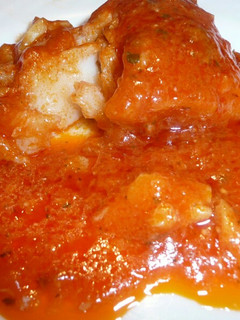 Una foto de Bacalao con tomate