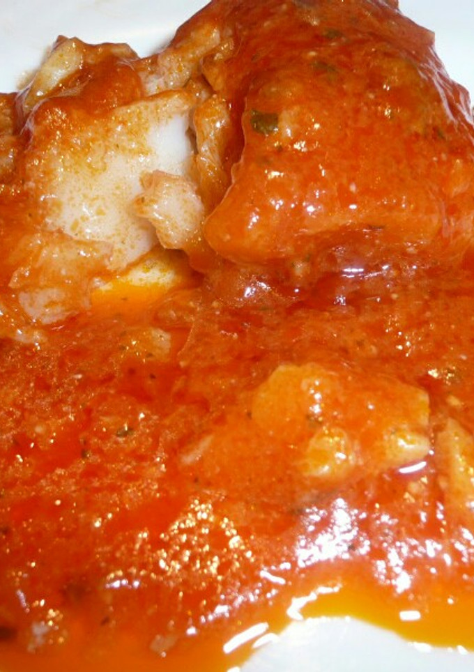 Una foto de Bacalao con tomate
