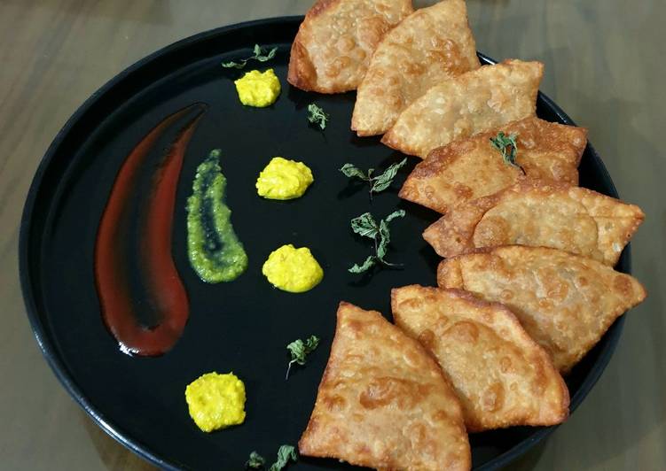 Punjabi samosa from leftover rice