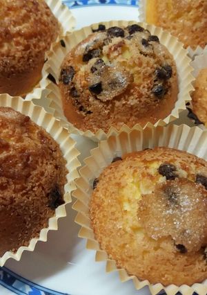 Foto principal de Magdalenas con pepitas de chocolate y rellenas con nutella