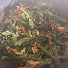 Urab (Mixed vegetables with shredded coconut) A picture of Urab (Mixed vegetables with shredded coconut).