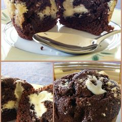 A picture of AMIEs "ai tre cioccolati" Muffin.