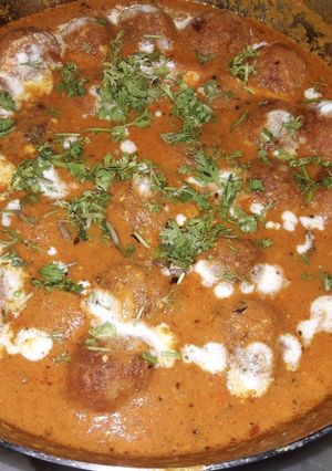 મલાઈ કોફતા સબ્જી (Malai Kofta Sabji Recipe In Gujarati) રેસીપી મુખ્ય ફોટો