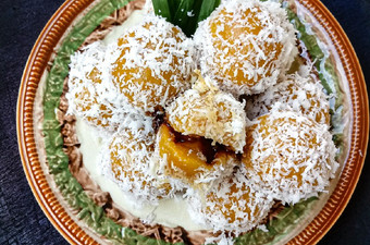 Resep Klepon Labu Kuning Yang Sempurna