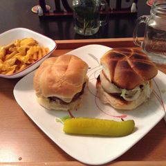 A picture of Ranch Burger With Cheese Please :).