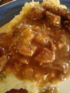 A picture of Beef tips and gravy.