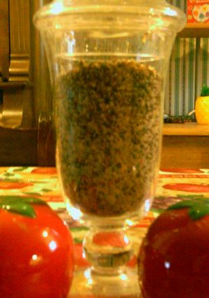 A picture of mixture for salt shaker, no salt..