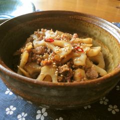 A picture of Minced Pork and Lotus Root Stir-fry For One More Dish.