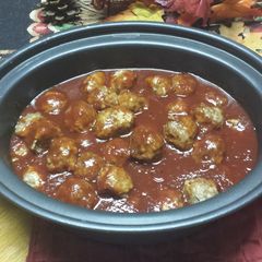 A picture of Crockpot meatballs.
