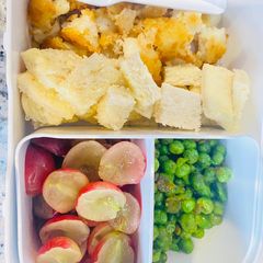 A picture of Toddler lunch idea Fish, fruit and veg.