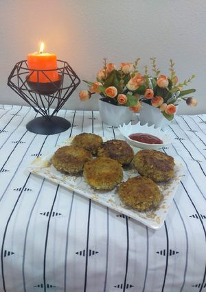 A picture of Potato stuffing chicken cheese patties.