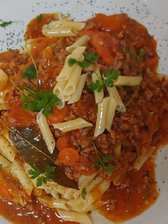 Una foto de Macarrones con boloñesa mixta