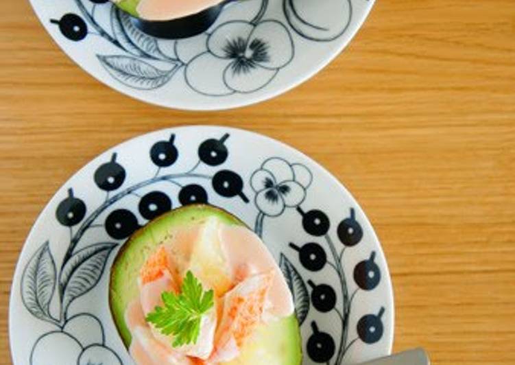 Simple Way to Prepare Any-night-of-the-week The Grapefruit is the Key! Crab and Avocado Salad