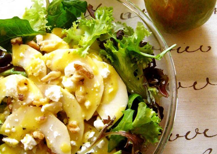 Recipe of Perfect Pear and Walnut Salad