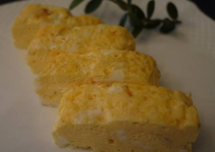 Recipe of Perfect Japanese Style Omelet: Soft Dashimaki Tamago with a Hint of Sake