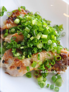 A picture of Chicken Thigh Pickled Plum, Mayo, & Garlic Stir-fry.