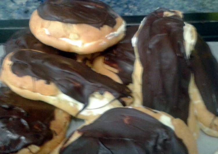 Steps to Make Any-night-of-the-week Cream puffs or chocolate eclairs