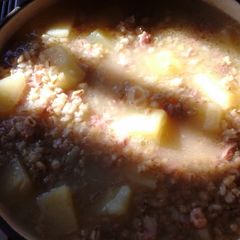 A picture of Barley and potato soup.