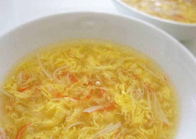 Simple Chinese-style Soup with Imitation Crab and Fluffy Eggs