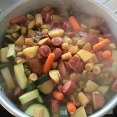 A picture of Sausage & Veggie Boil.