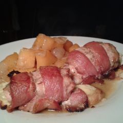 A picture of Cheesy Bacon Chicken Thighs with Braised Rutabaga (LCHF).