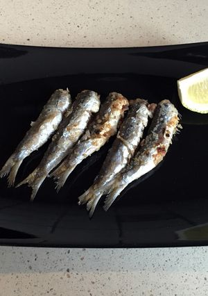 Una foto de Sardinitas fritas