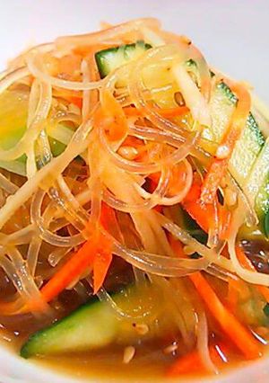 A picture of Chinese-Flavored Ginger and Cellophane Noodles.