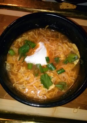 A picture of Mae's Tortilla soup.