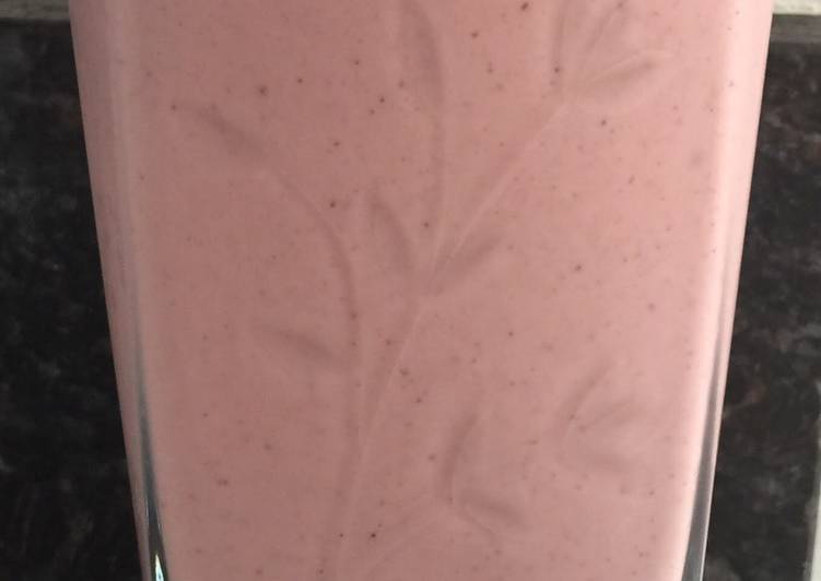 Step-by-Step Guide to Prepare Ultimate Strawberry Smoothie