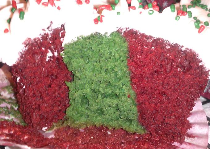 How to Make Favorite " Livetorides " Holiday Velvet Cupcakes&hellip;..