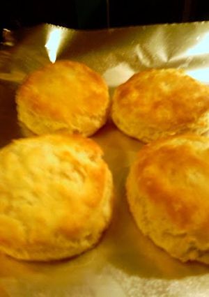 A picture of my buttermilk biscuits.
